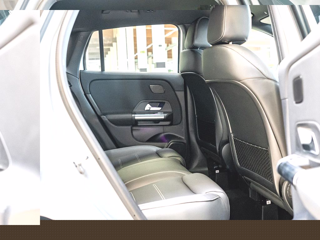 Mercedes-Benz GLA 180