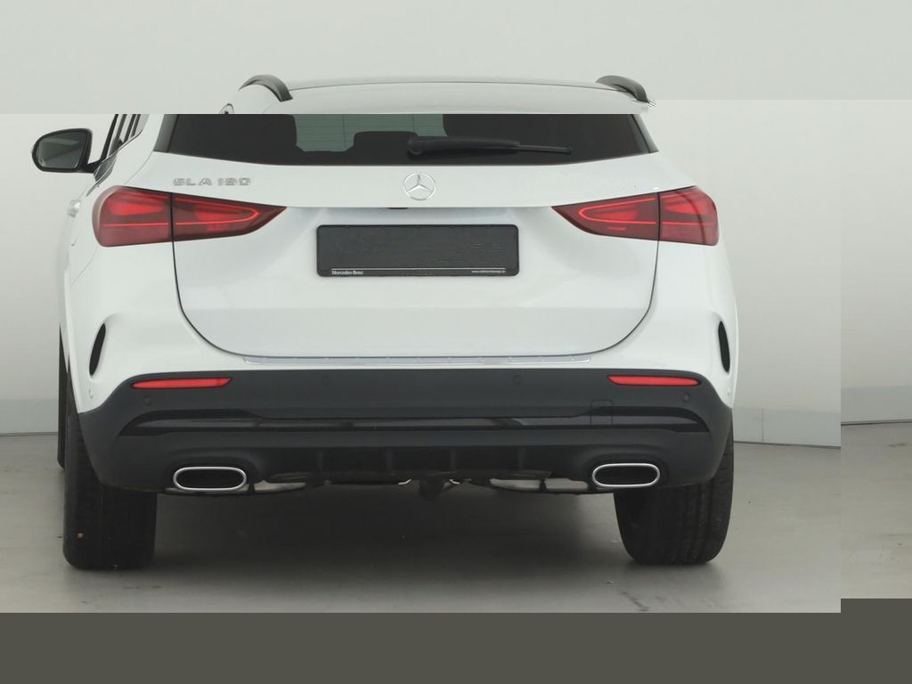 Mercedes-Benz GLA 180