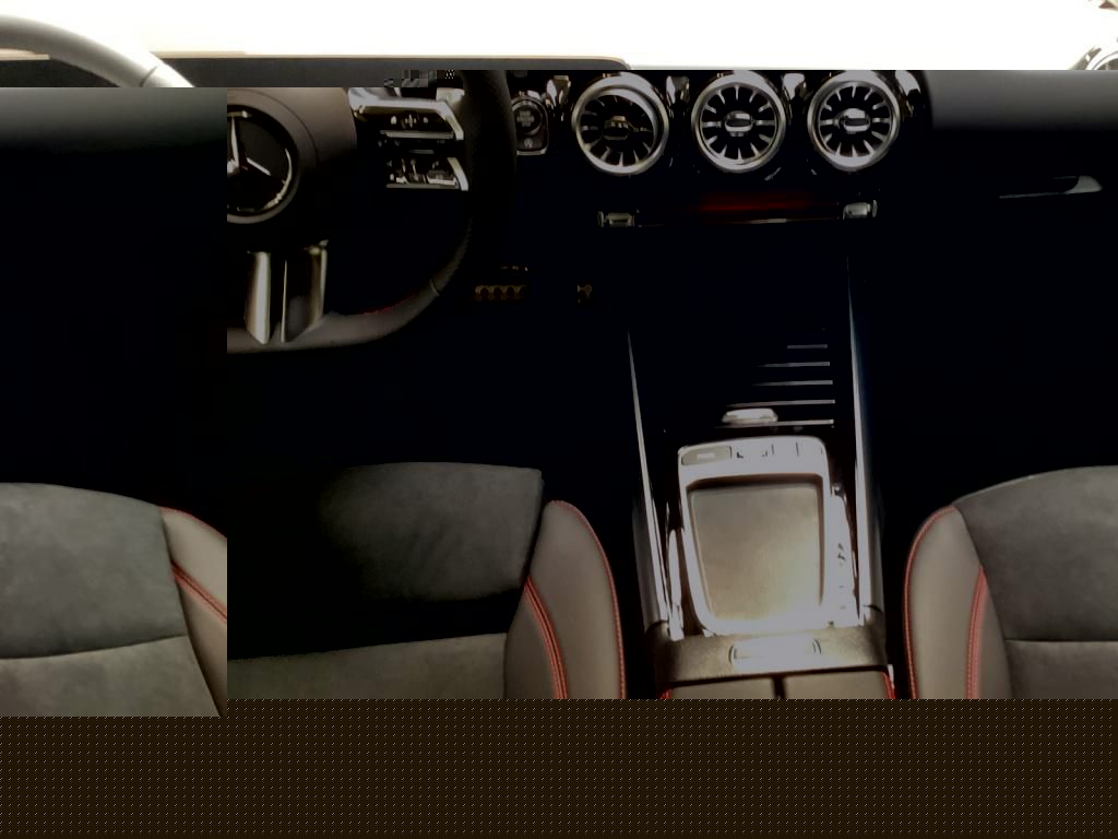 Mercedes-Benz GLA 220