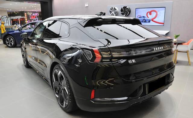 Zeekr 001