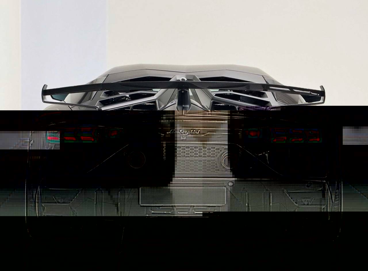 Lamborghini Aventador