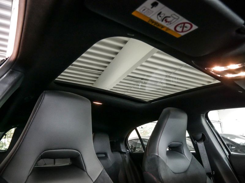 Mercedes-Benz A 250 e