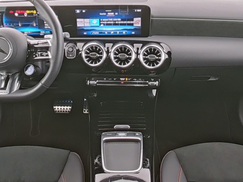 Mercedes-Benz AMG A 35