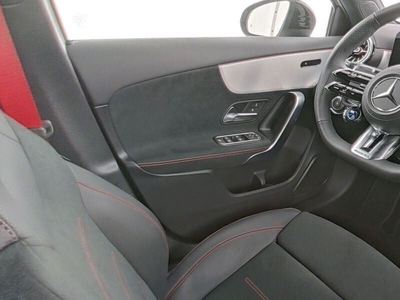 Mercedes-Benz AMG A 35