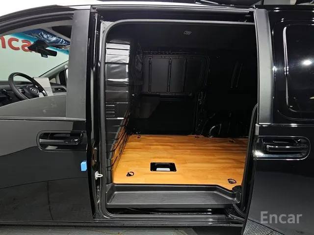 Hyundai Staria Cargo