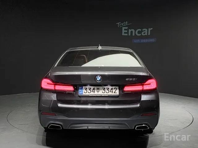 BMW 5 серия (G30)520i