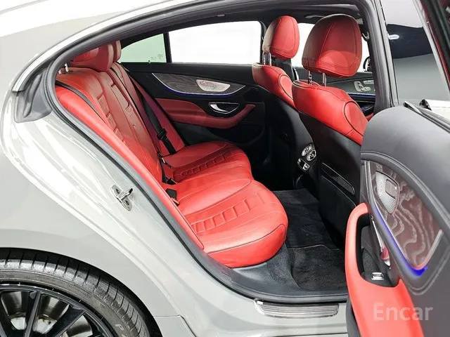 Mercedes Benz CLS-Class