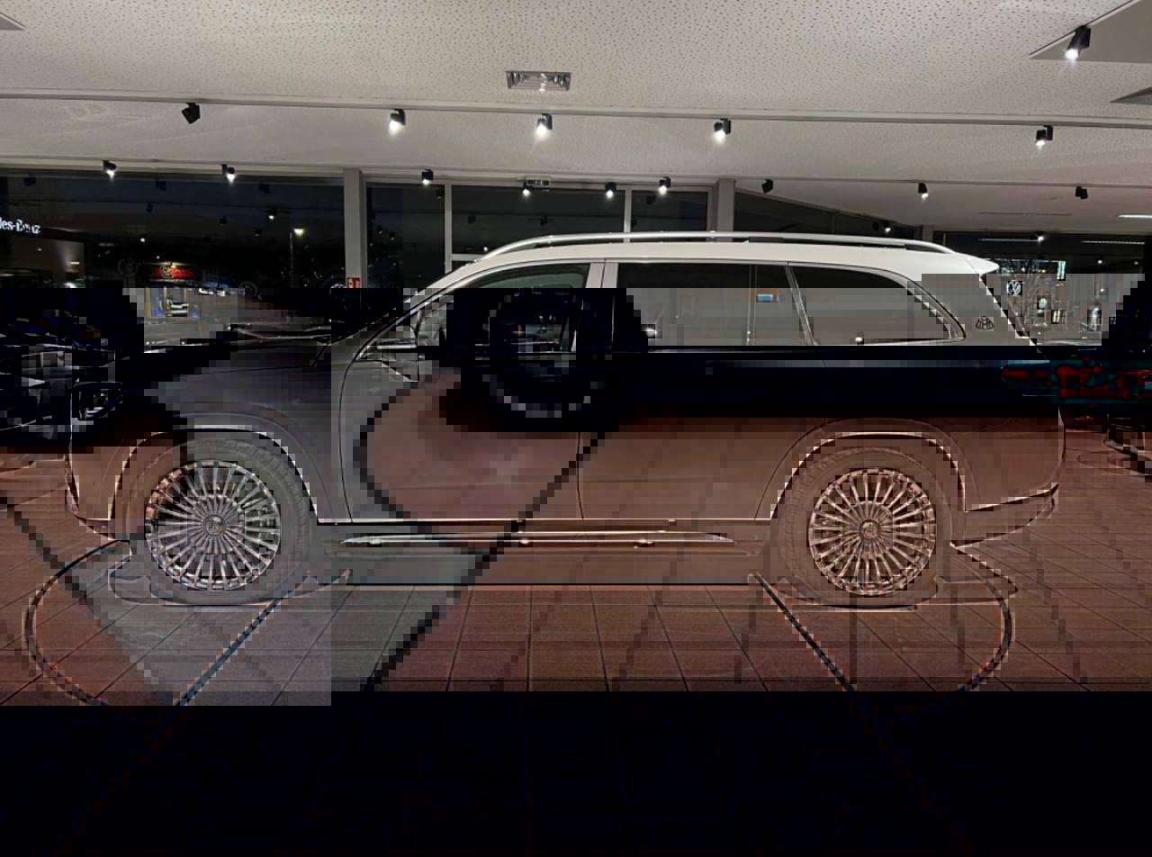 Mercedes-Benz GLS600