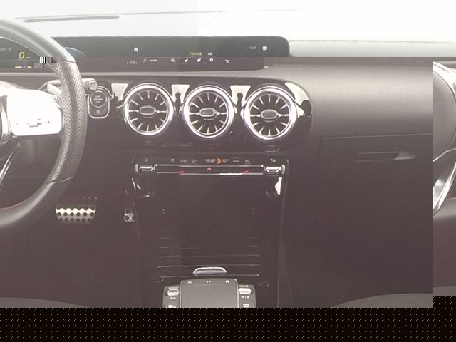 Mercedes-Benz CLA 220d